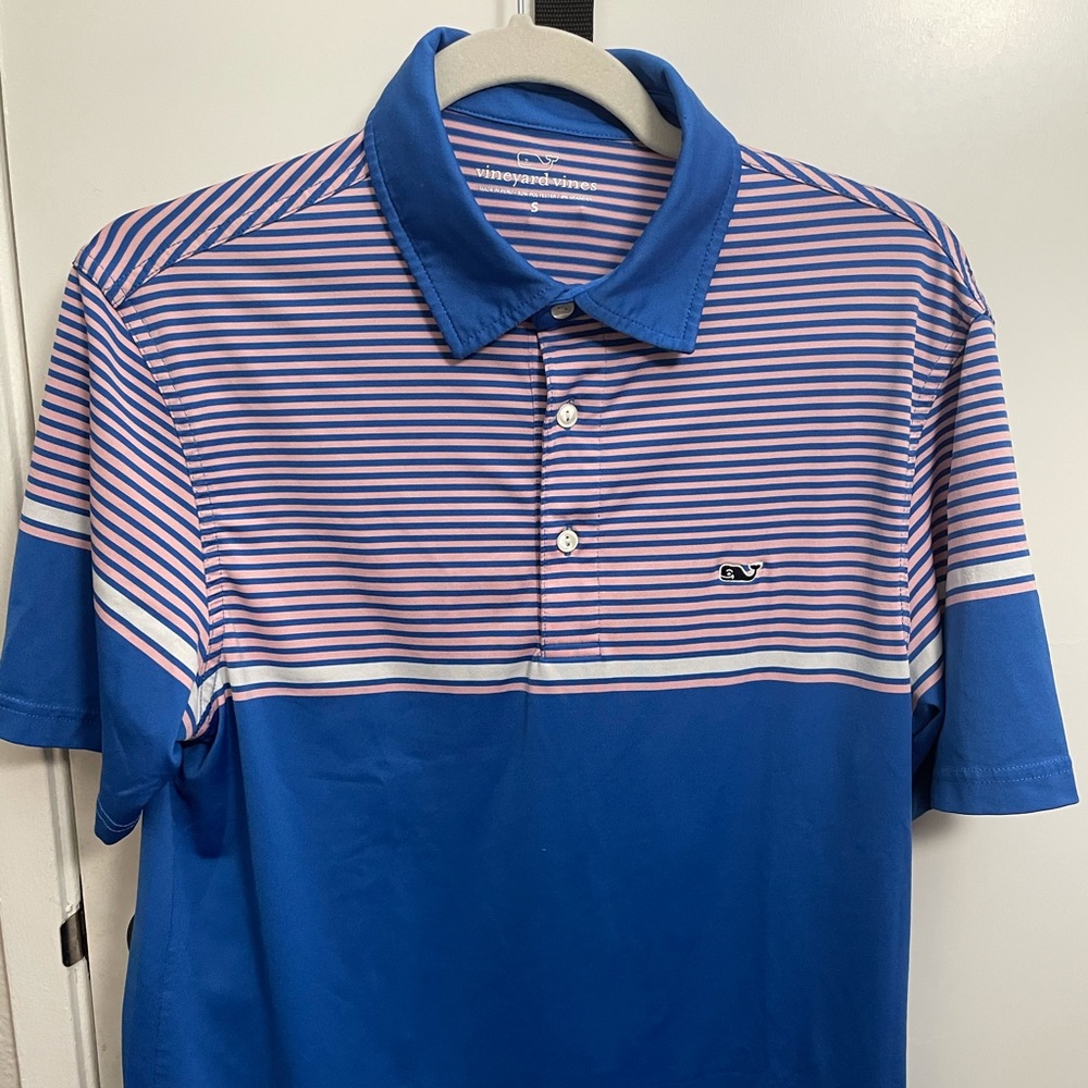 Vineyard Vines polo size Small